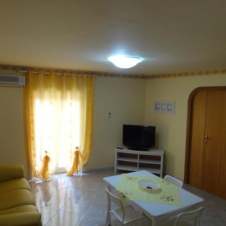 Baciati Dal Sole - Appartamento In Centro Porto Empedocle Ngoại thất bức ảnh