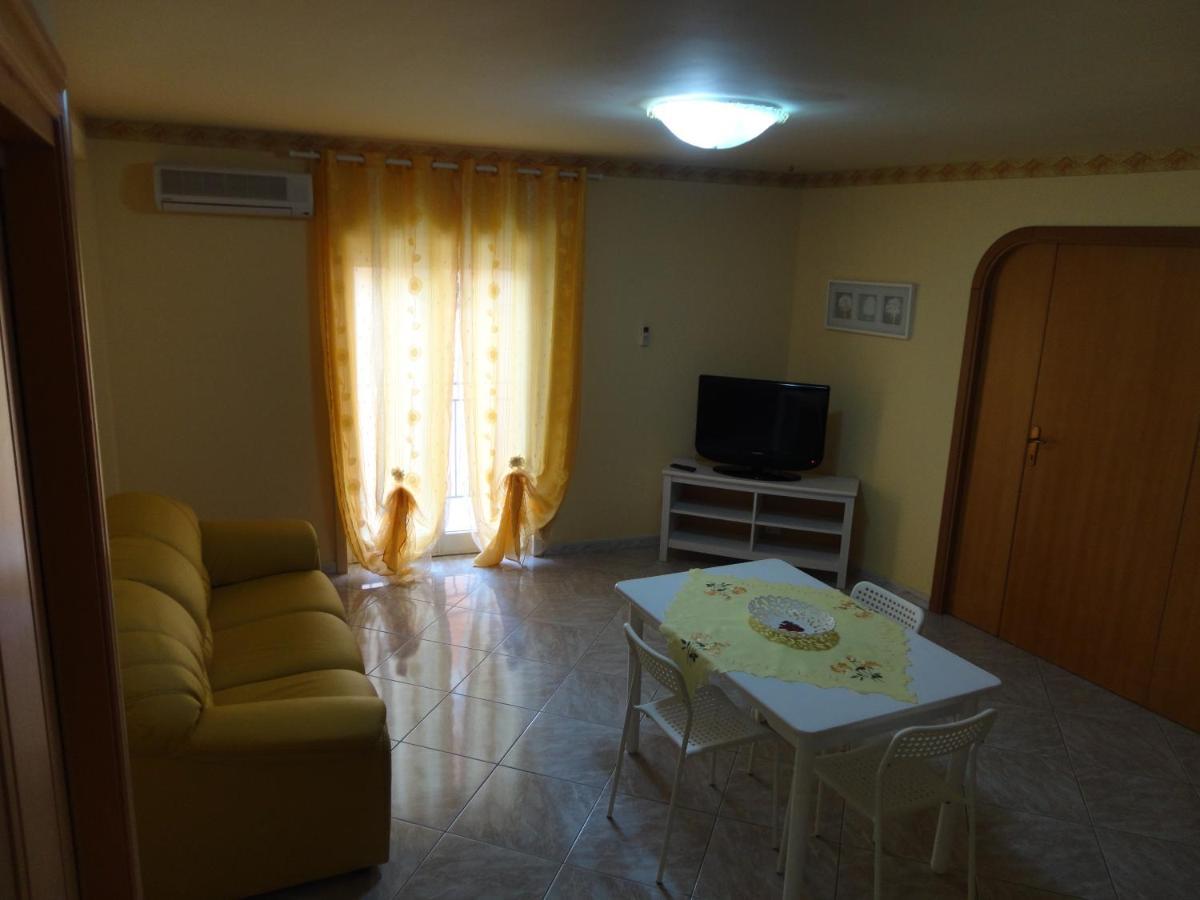 Baciati Dal Sole - Appartamento In Centro Porto Empedocle Ngoại thất bức ảnh